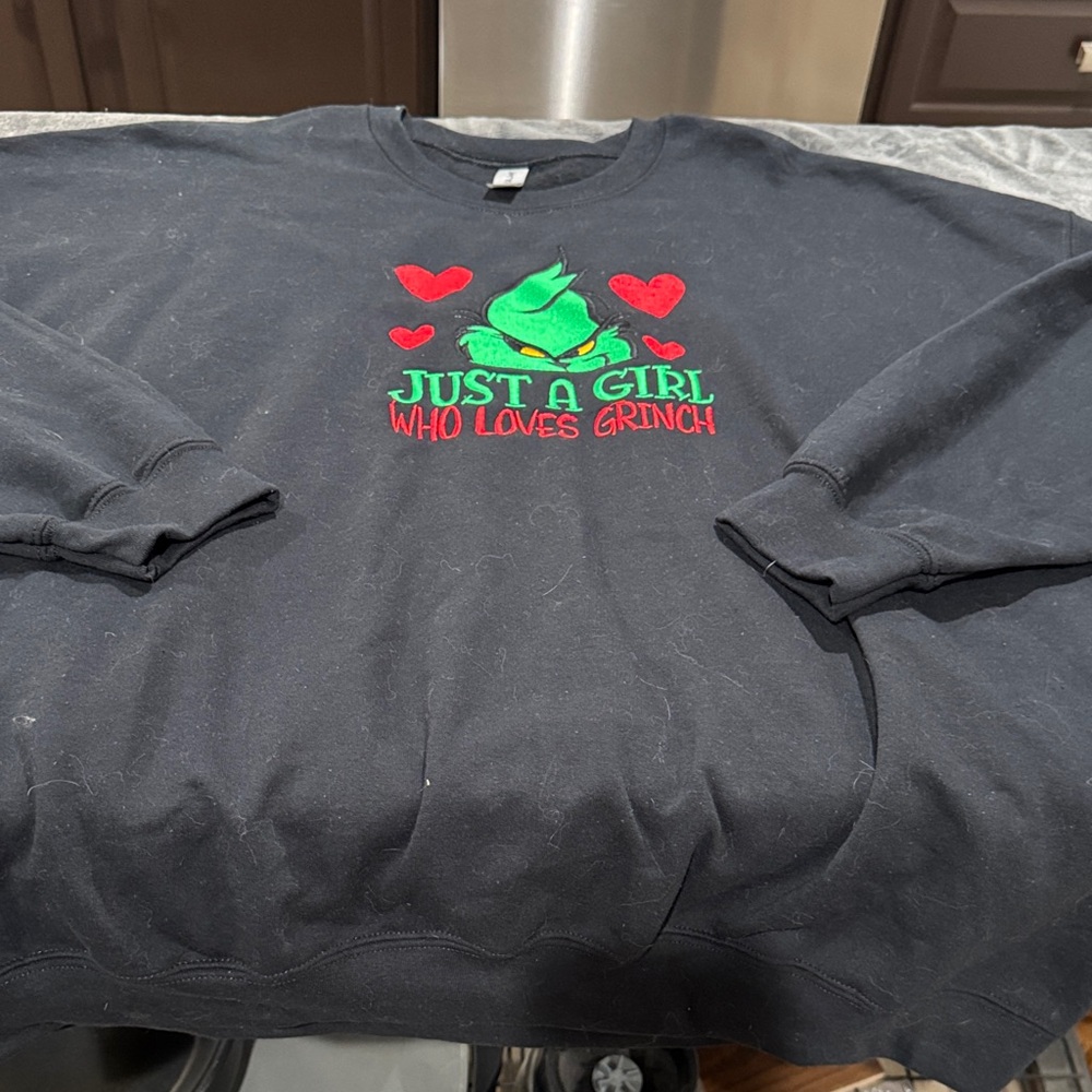 Just a Girl Who Loves Grinch Black Crewneck Sweatshirt